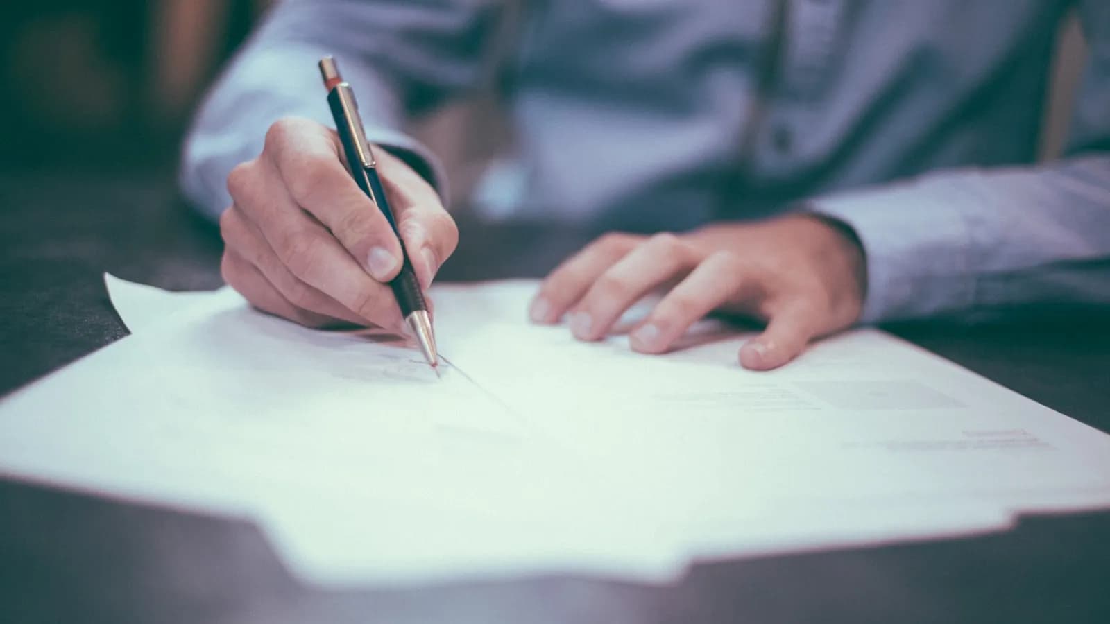 How to Increase Brand Deal Value by 40-60% Without Changing Your Rate — The Bundling and Usage Rights Playbook