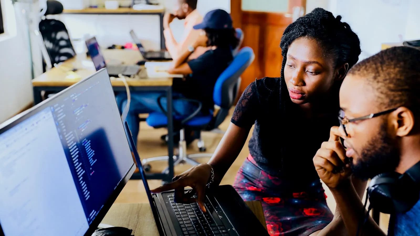 Fastest Realistic Path From 0 to Your First $1,000 Brand Deal — Tested With 5 Creators